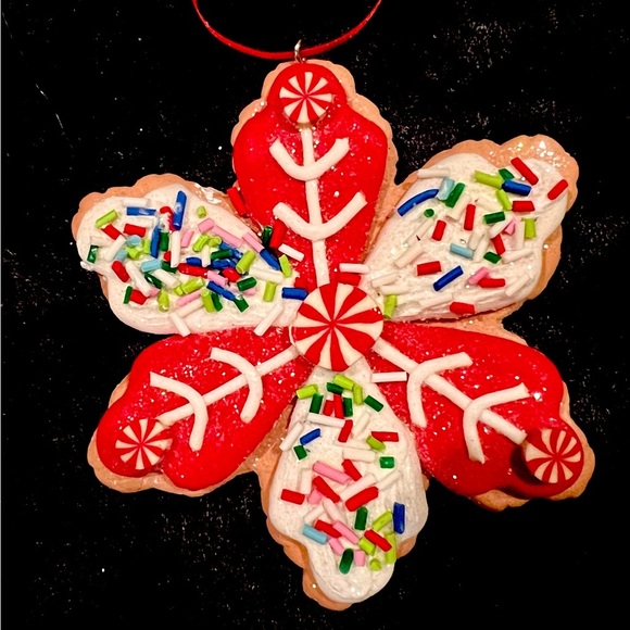 NWT Lot of 13 (Baker’s Dozen 🧑‍🍳) Poinsettia Holiday Ornaments - Picture 3 of 4